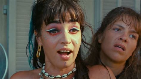 Les femmes au balcon 2025